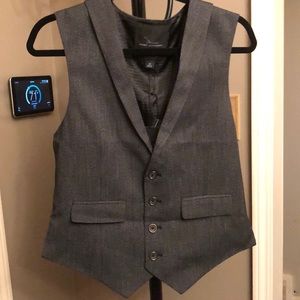 Marc Anthony dress vest in pepper.